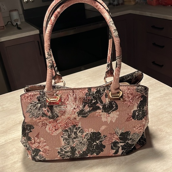 NWOT Guess Halley Floral 3 Bag/Wallet Set - Picture 2 of 10